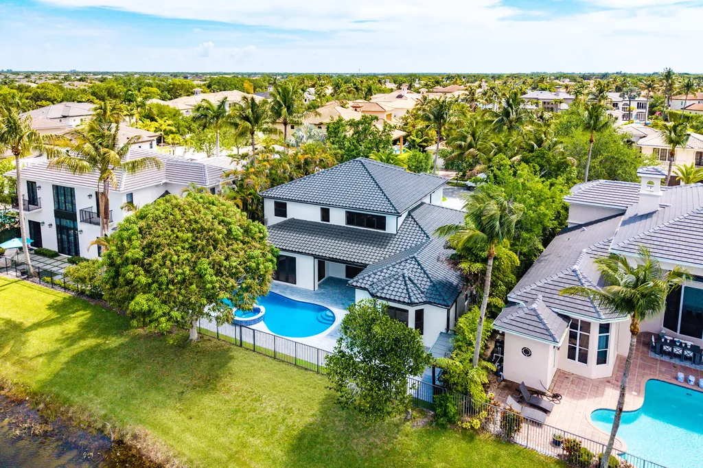 17585 Middlebrook Way Boca Raton FL 33496