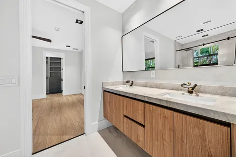 17585 Middlebrook Way Boca Raton FL 33496