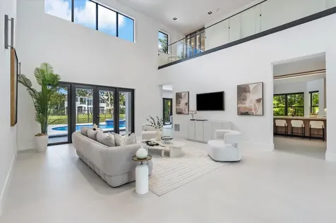 17585 Middlebrook Way Boca Raton FL 33496