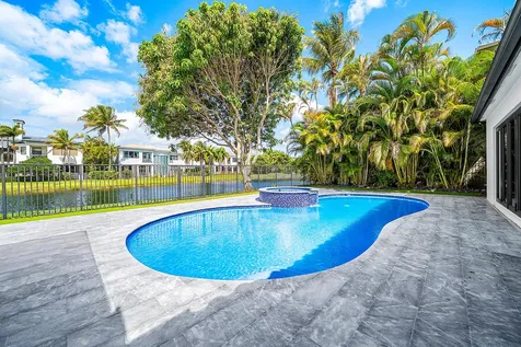 17585 Middlebrook Way Boca Raton FL 33496
