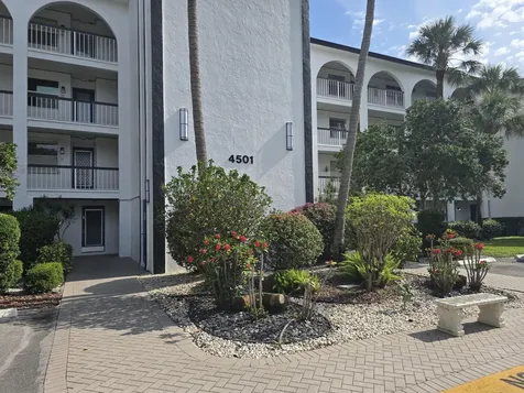 4501 Martinique C1 Way Coconut Creek FL 33066