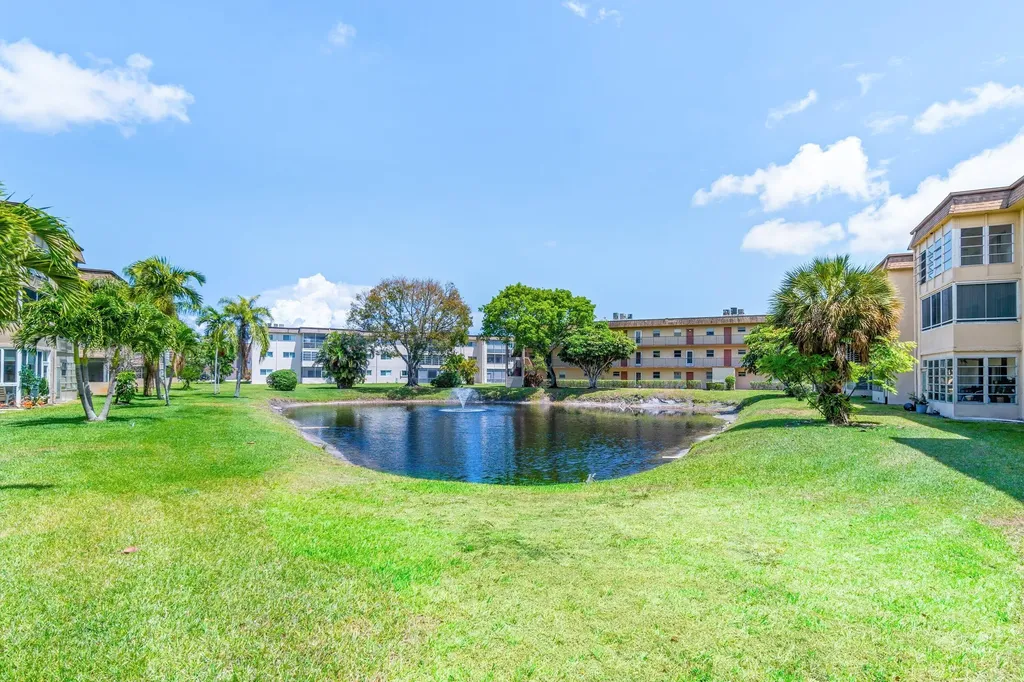 725 Lori Drive Palm Springs FL 33461