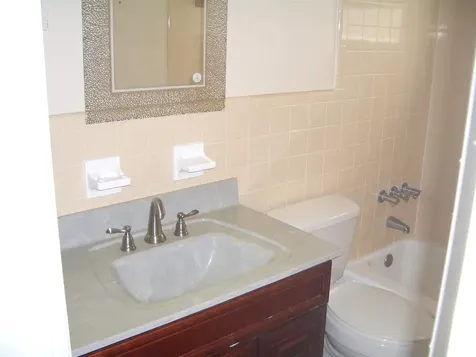 2737 NE 28th Street Lighthouse Point FL 33064