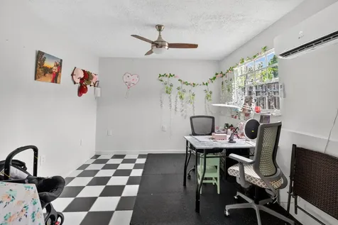 633 NW 30th Street Wilton Manors FL 33311