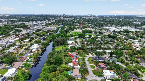 633 NW 30th Street Wilton Manors FL 33311