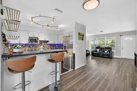 633 NW 30th Street Wilton Manors FL 33311