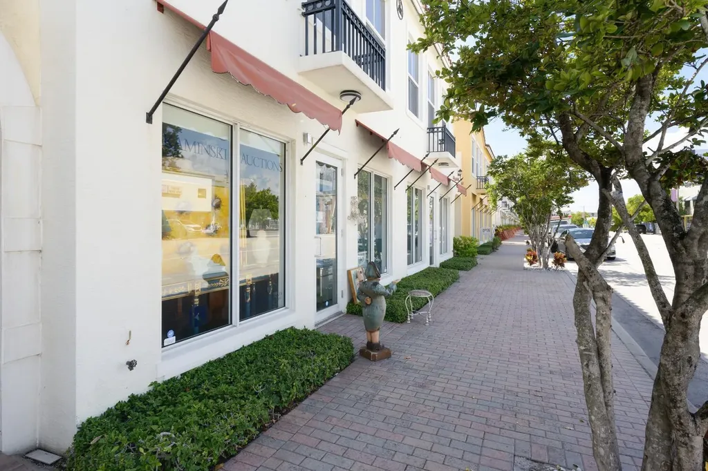 3602 S Dixie Highway West Palm Beach FL 33405
