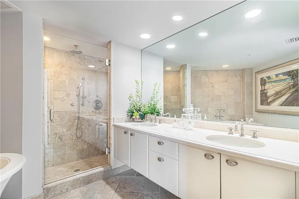 333 Las Olas Way Fort Lauderdale FL 33301