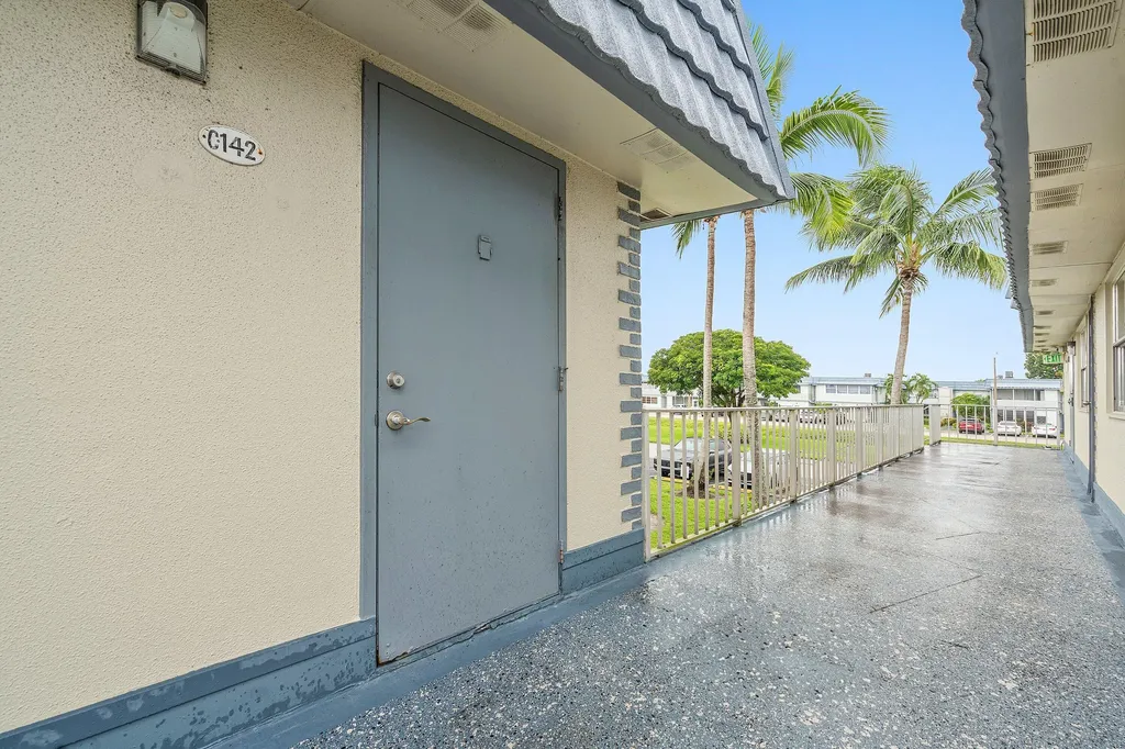 142 Brittany Terrace Delray Beach FL 33446