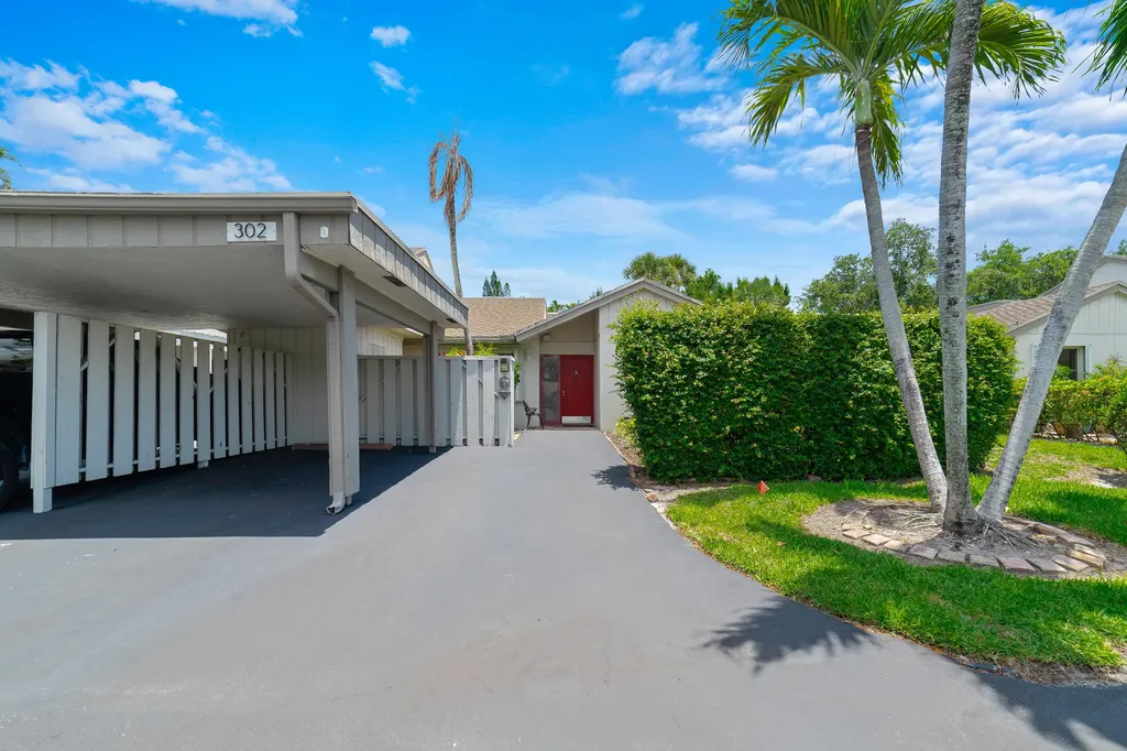 302 Deer Creek Wildwood Lane E Deerfield Beach FL 33442
