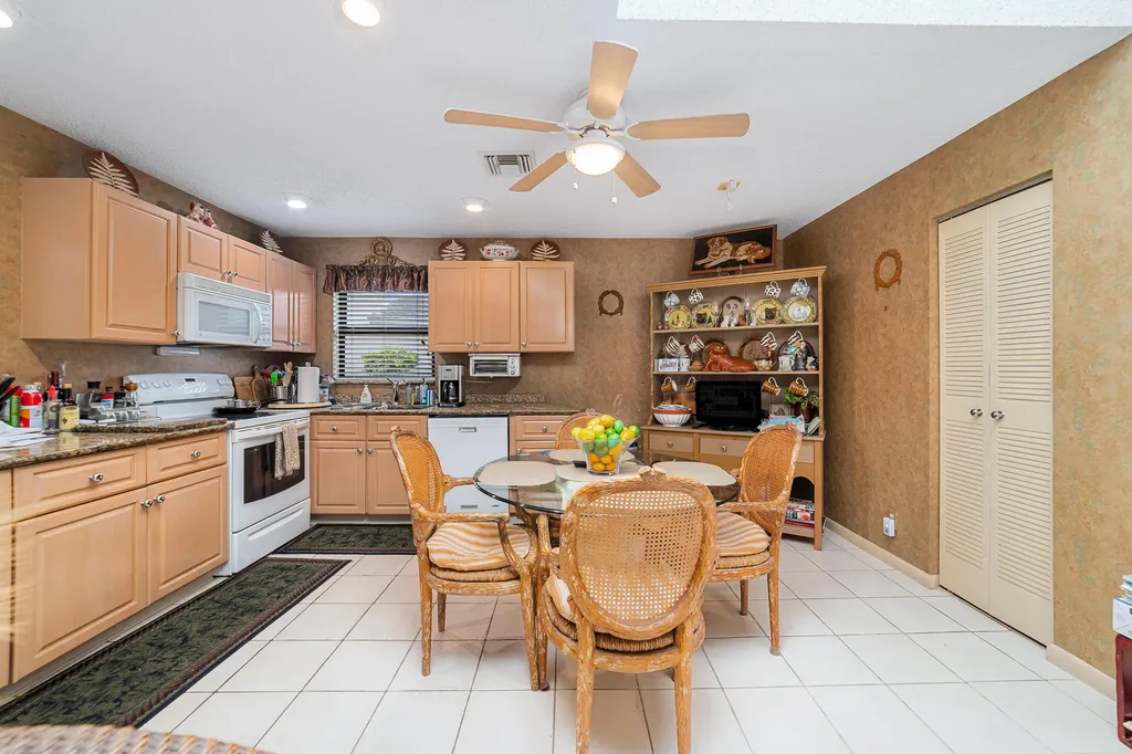 302 Deer Creek Wildwood Lane E Deerfield Beach FL 33442