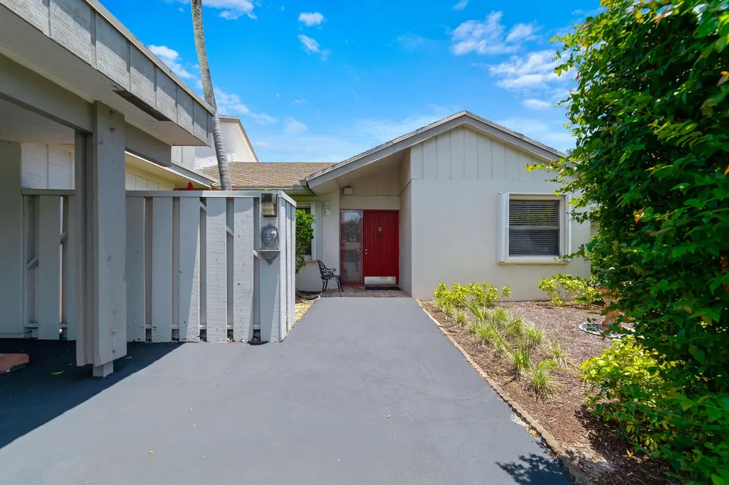302 Deer Creek Wildwood Lane E Deerfield Beach FL 33442