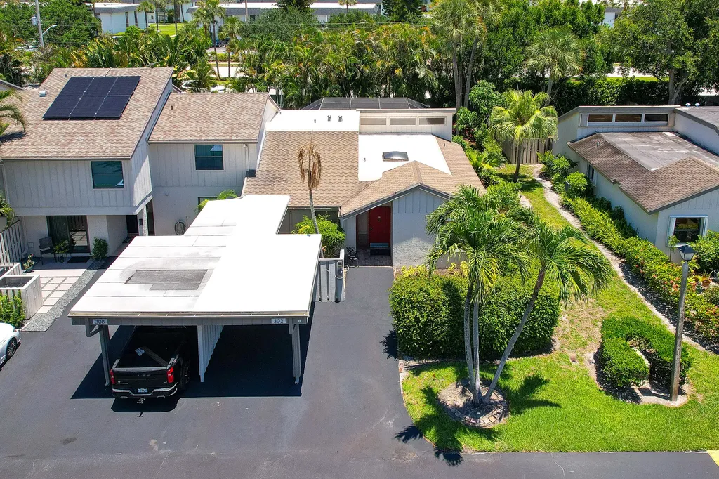302 Deer Creek Wildwood Lane E Deerfield Beach FL 33442