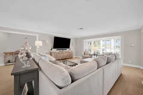 20 Bunker Place Tequesta FL 33469
