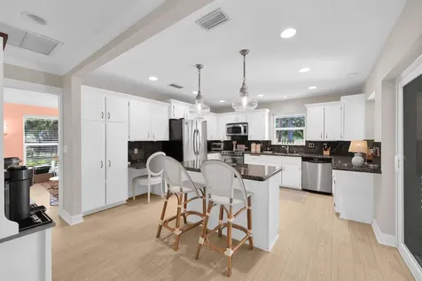 20 Bunker Place Tequesta FL 33469