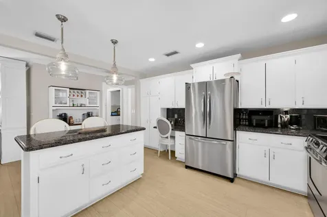 20 Bunker Place Tequesta FL 33469