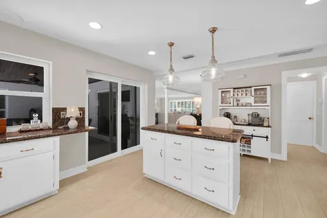 20 Bunker Place Tequesta FL 33469