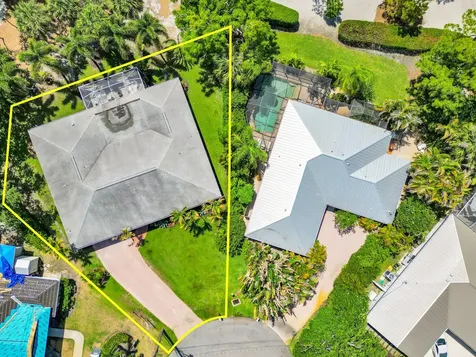 20 Bunker Place Tequesta FL 33469