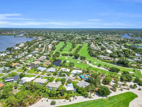 20 Bunker Place Tequesta FL 33469