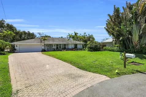 20 Bunker Place Tequesta FL 33469