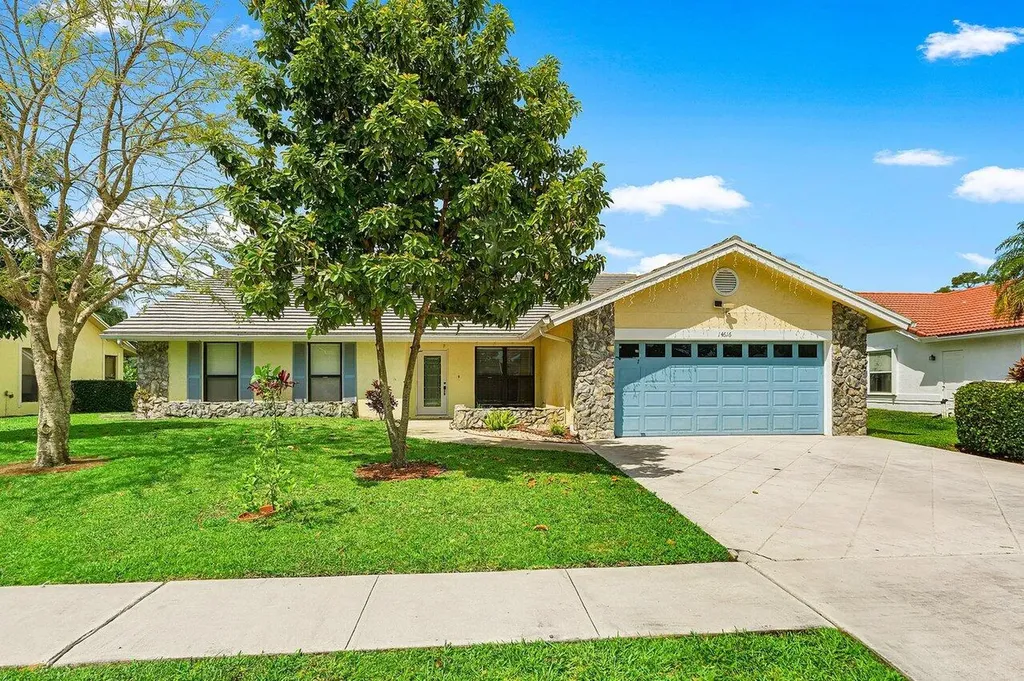 14616 Autumn Avenue Wellington FL 33414