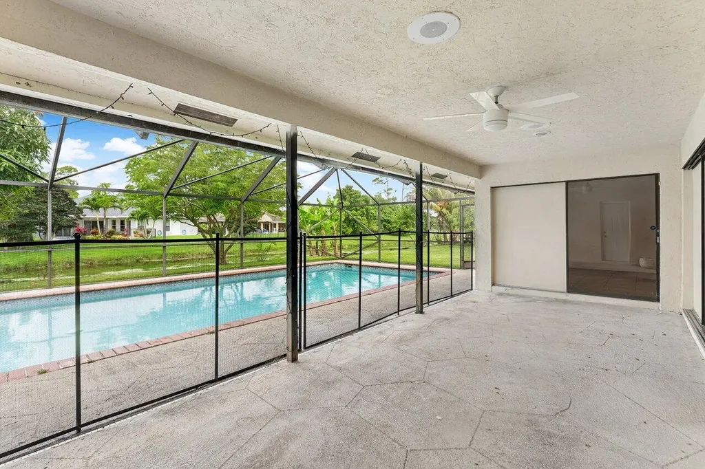 14616 Autumn Avenue Wellington FL 33414