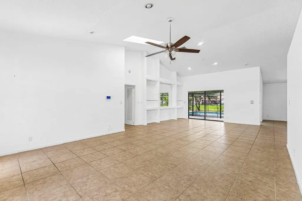 14616 Autumn Avenue Wellington FL 33414