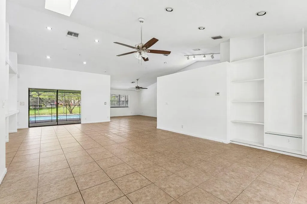 14616 Autumn Avenue Wellington FL 33414