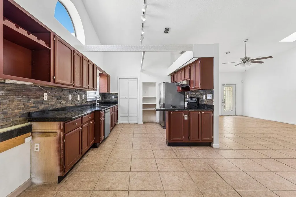 14616 Autumn Avenue Wellington FL 33414