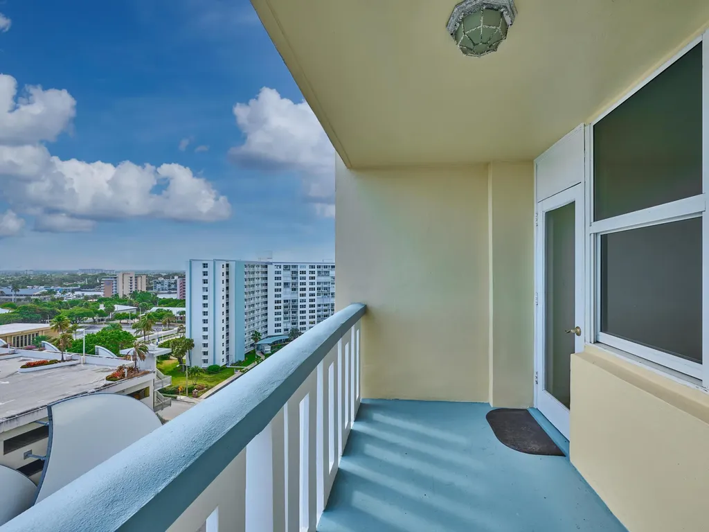 305 N Pompano Beach Boulevard Pompano Beach FL 33062