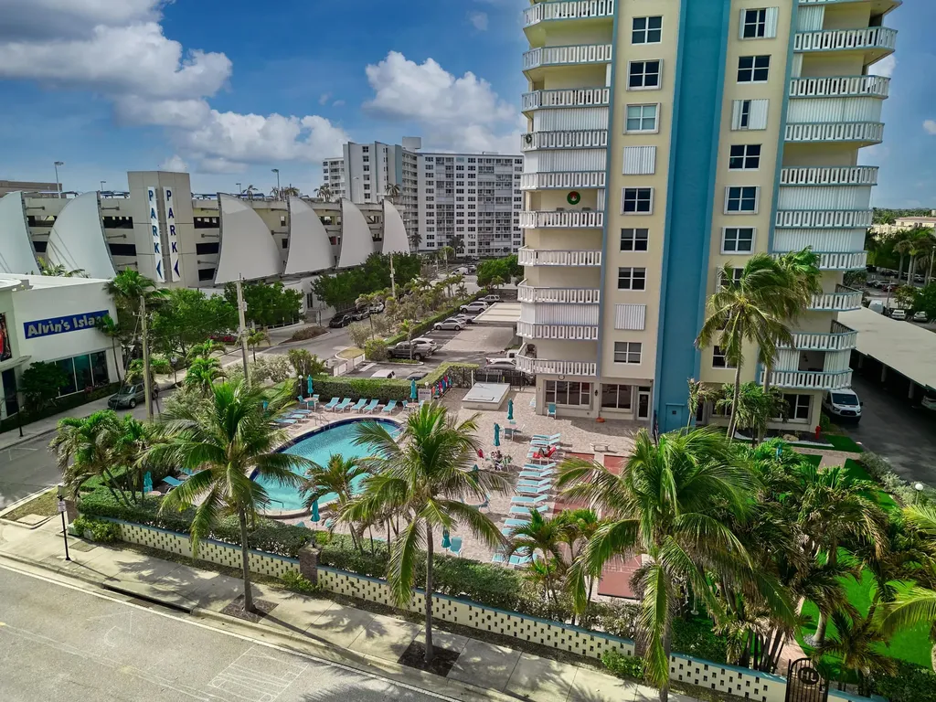 305 N Pompano Beach Boulevard Pompano Beach FL 33062
