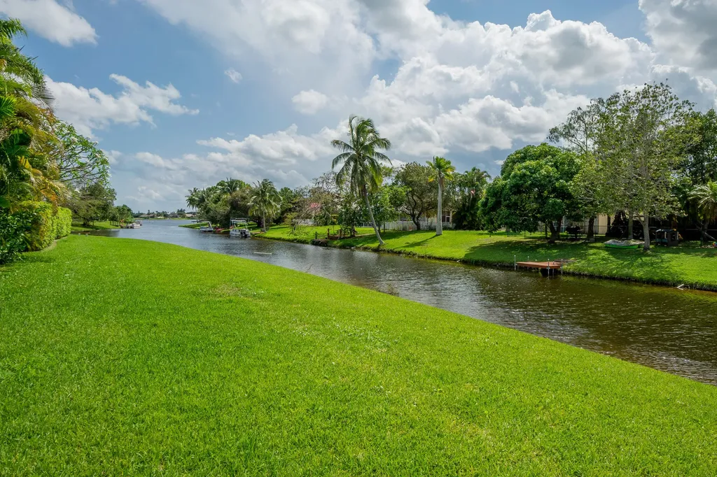 12858 Spinnaker Lane Wellington FL 33414
