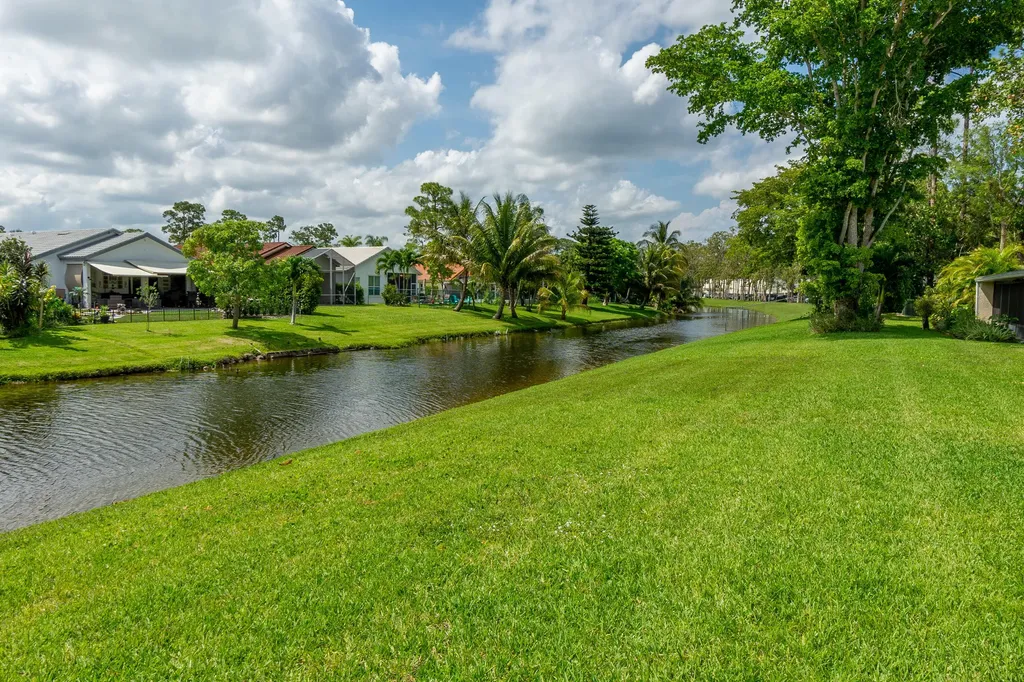 12858 Spinnaker Lane Wellington FL 33414