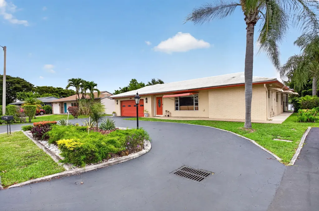 7306 NW 94th Way Tamarac FL 33321