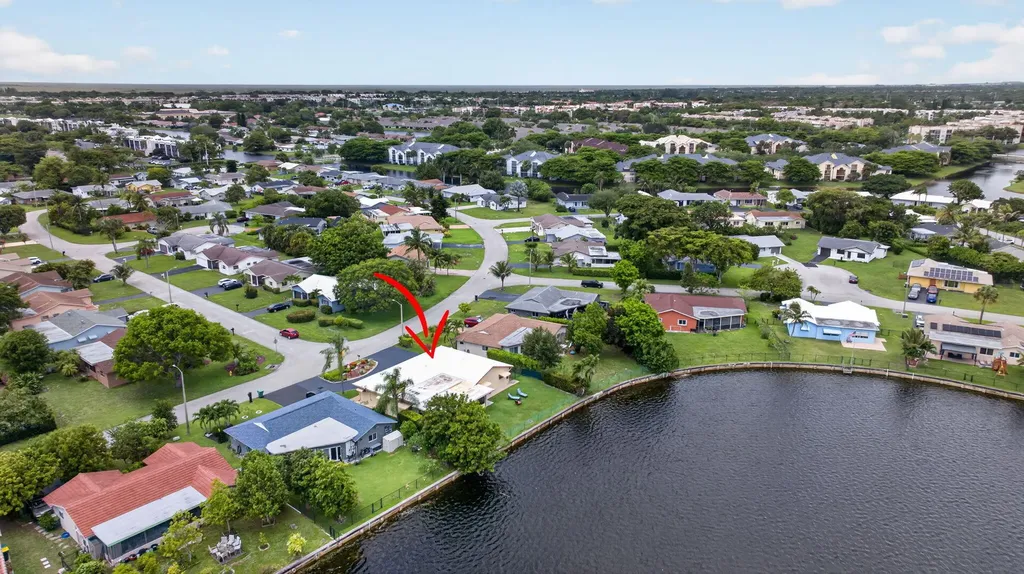 7306 NW 94th Way Tamarac FL 33321
