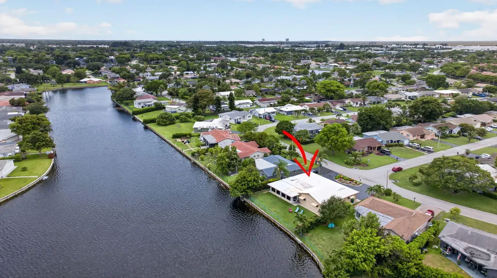 7306 NW 94th Way Tamarac FL 33321