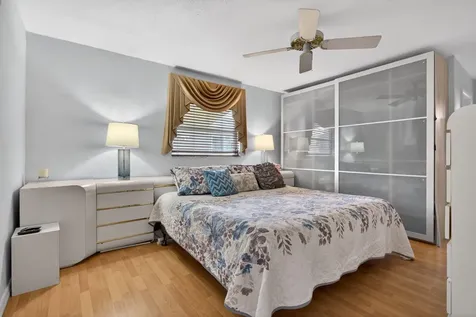 7306 NW 94th Way Tamarac FL 33321