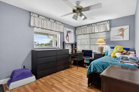 7306 NW 94th Way Tamarac FL 33321