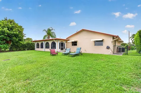 7306 NW 94th Way Tamarac FL 33321