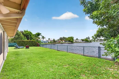 7306 NW 94th Way Tamarac FL 33321