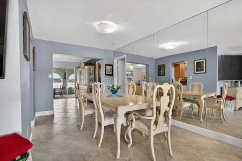 7306 NW 94th Way Tamarac FL 33321