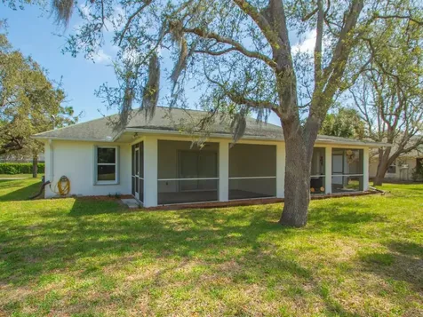 11171 Airport Drive Sebastian FL 32958