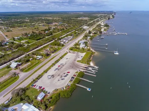11171 Airport Drive Sebastian FL 32958