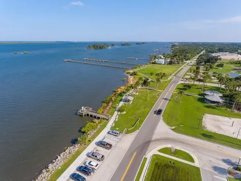 11171 Airport Drive Sebastian FL 32958