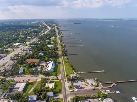 11171 Airport Drive Sebastian FL 32958