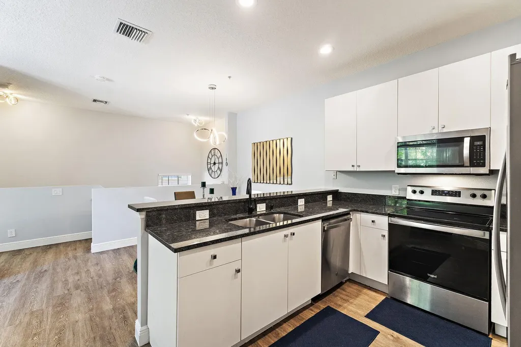 114 Lighthouse Circle Tequesta FL 33469