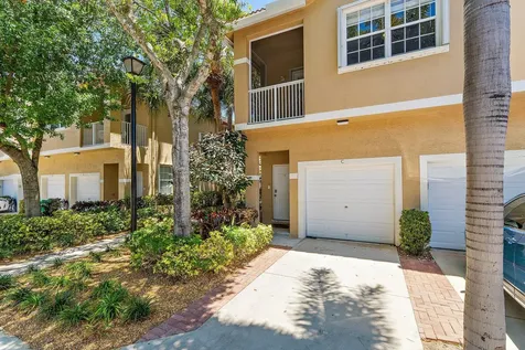 114 Lighthouse Circle Tequesta FL 33469