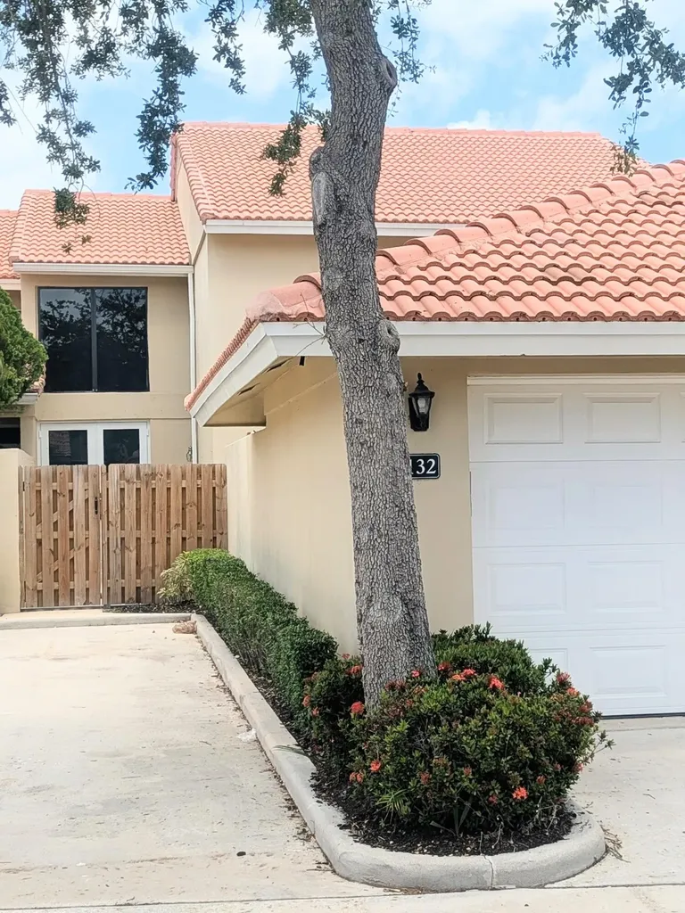132 Old Meadow Way Palm Beach Gardens FL 33418