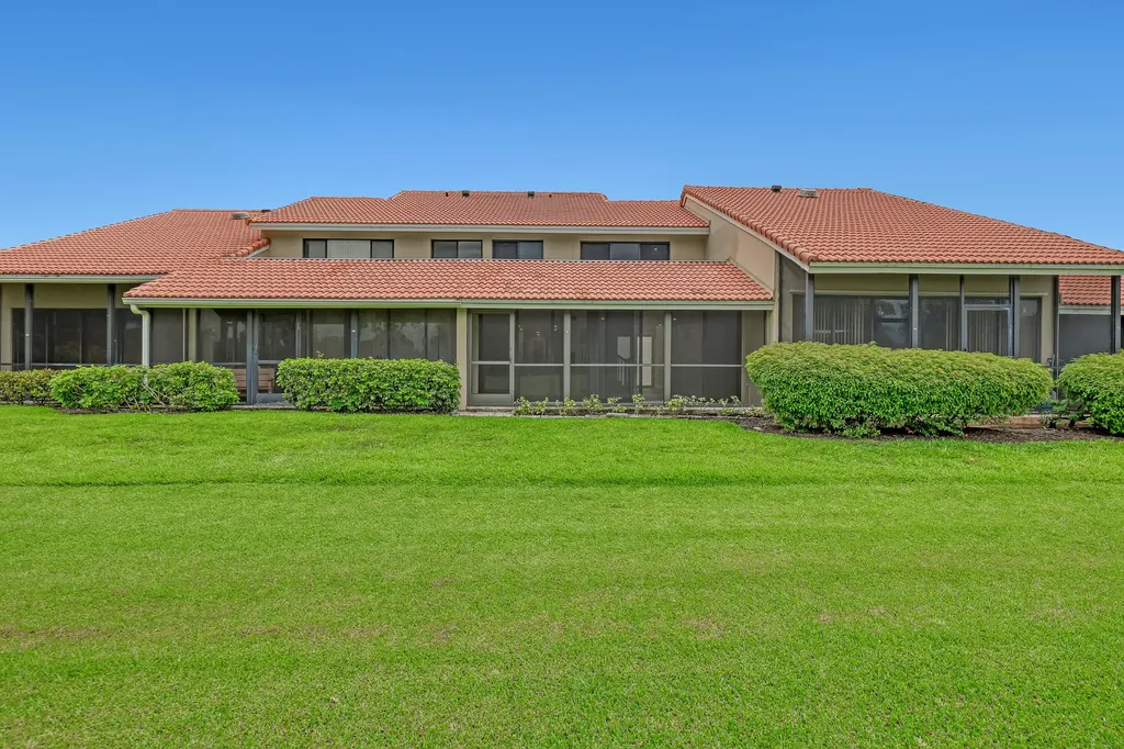 132 Old Meadow Way Palm Beach Gardens FL 33418