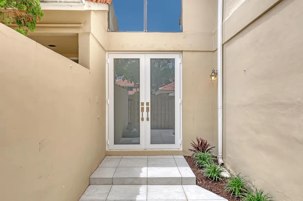 132 Old Meadow Way Palm Beach Gardens FL 33418